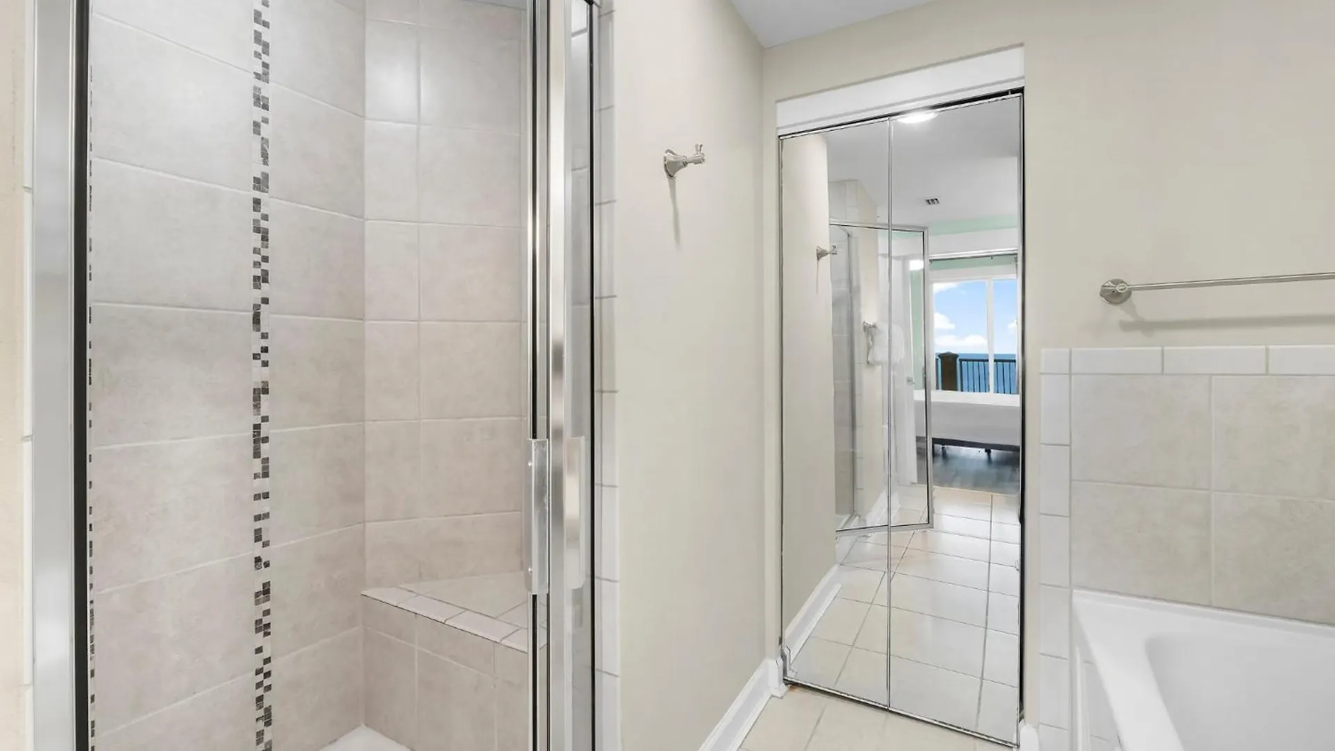 Grand Panama 1005 - Tower Two - 2 Bedroom - Large Deck With Gulf Views By Beach Haven Vacation Rentals Panama City Beach 0*,  Ηνωμένες Πολιτείες της Αμερικής